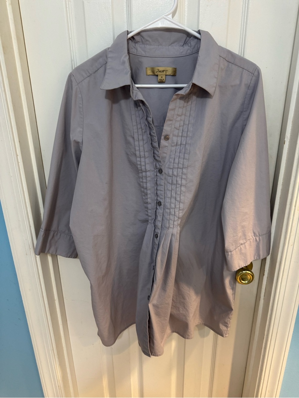 Women’s Light Gray Pintuck Button-Front Tunic